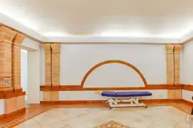 3 bds 4 ba 4520 sqft- House for sale