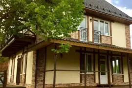 4 bds 2 ba 2260 sqft- House for sale