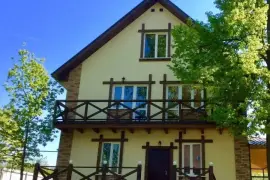 4 bds 2 ba 2260 sqft- House for sale