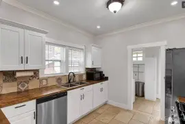 3 bds 2 ba - House for sale
