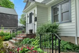 colonial style home