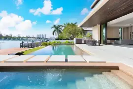 NEW LUXURY WATERFRONT VILLA