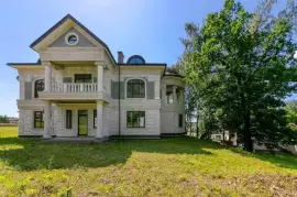 9 bds 8 ba 9353 sqft- House for sale