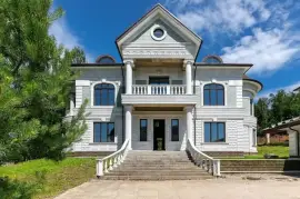 9 bds 8 ba 9353 sqft- House for sale