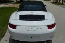 Porsche 911 Carrera Cabriolet RWD