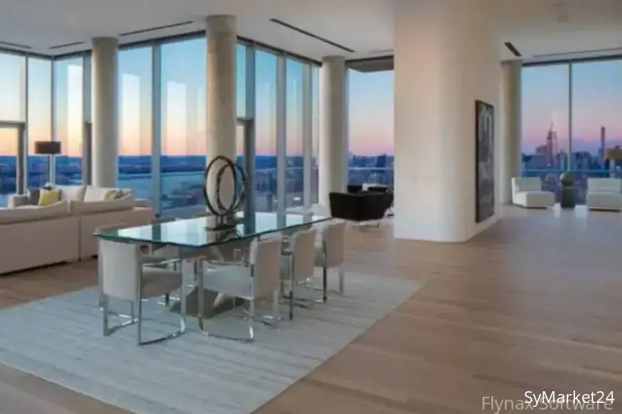 Trophy two-level penthouse