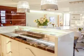 This elegant, sophisticated condo