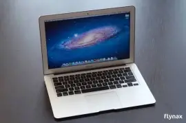 MacBook Air, 11-inch 64GB