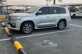 تويوتا لاند كروزر  VXR 2015