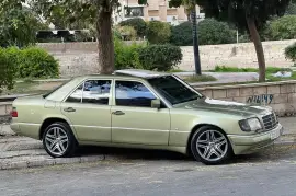 Mercedes-Benz E300