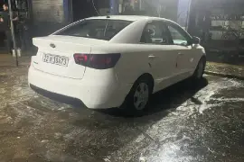 كيا فورتي 2010
