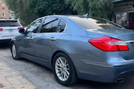 هيونداي جينيسس 2011