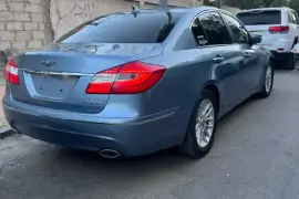 هيونداي جينيسس 2011
