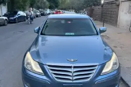 هيونداي جينيسس 2011