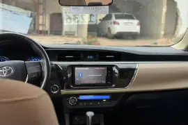 تويوتا كورولا 2015