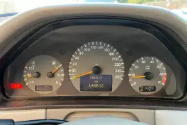 مرسيدس بنز 2001 النملة