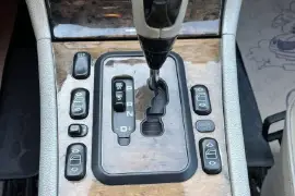 مرسيدس بنز 2001 النملة