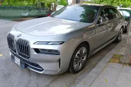 BMW 735i